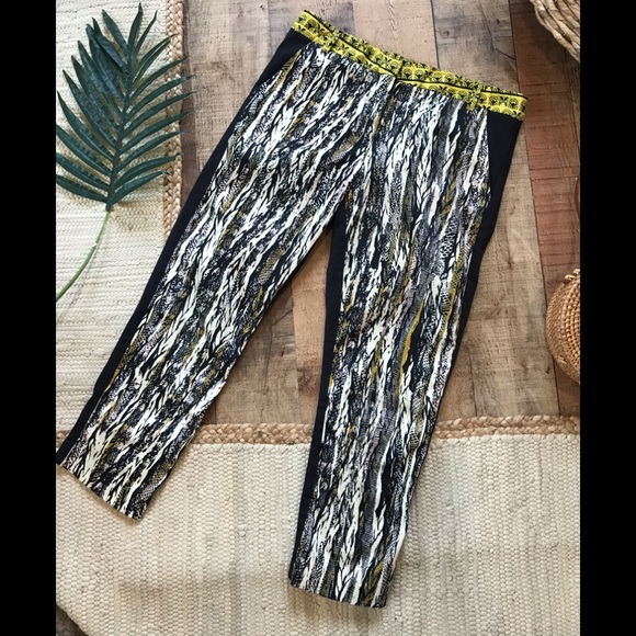 W118 Walter Baker Cropped Pants BW & Yellow - Picture 2 of 8